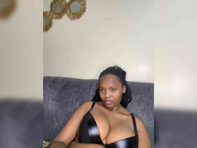 Curvy-maxy9 Curvy-maxy9