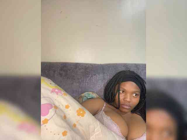 Curvy-maxy9 Curvy-maxy9