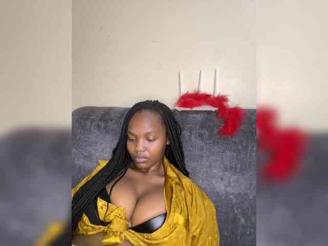 Curvy-maxy9 Curvy-maxy9