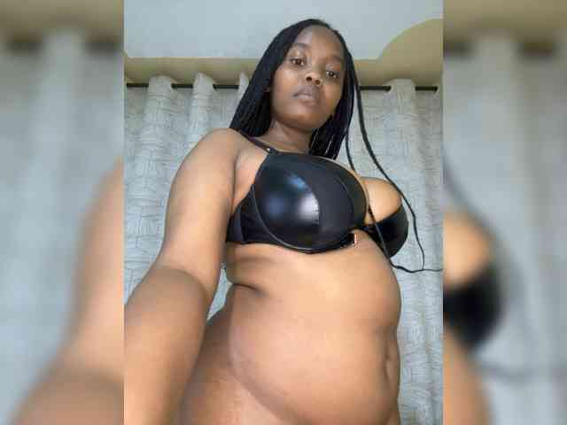 Curvy-maxy9 Curvy-maxy9