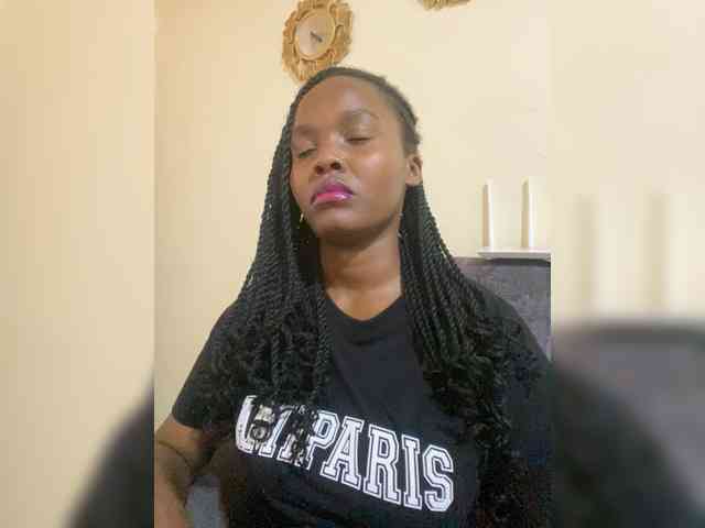 Curvy-maxy9 Curvy-maxy9