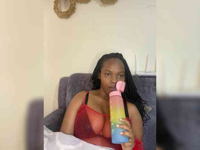 Curvy-maxy9 Curvy-maxy9