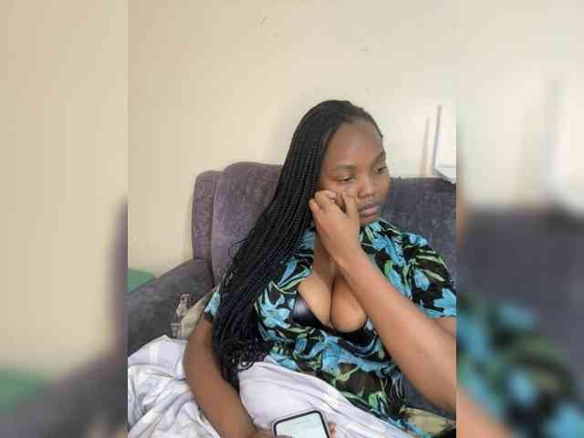 Curvy-maxy9 Curvy-maxy9