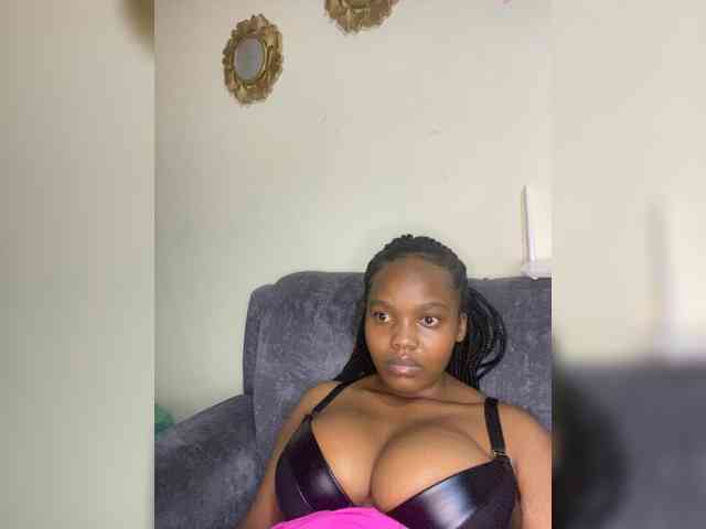 Curvy-maxy9 Curvy-maxy9