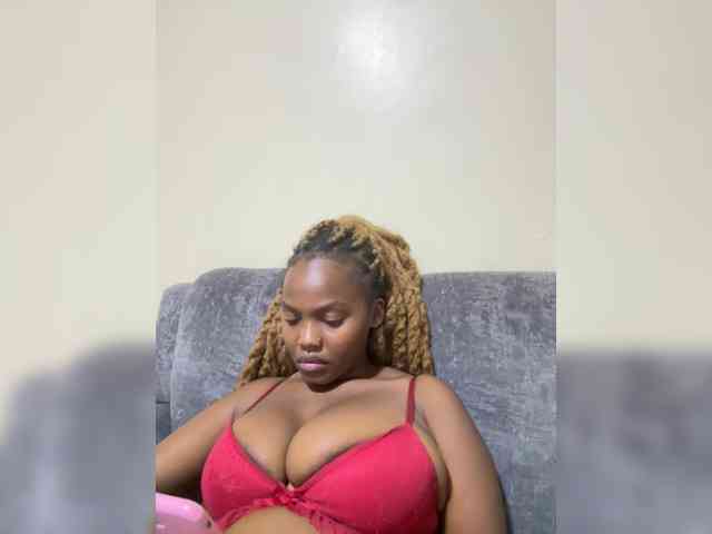 Curvy-maxy9 Curvy-maxy9