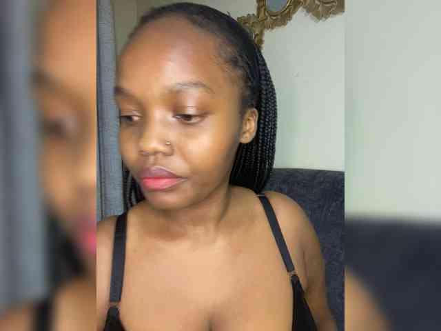 Curvy-maxy9 Curvy-maxy9