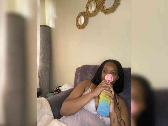 Curvy-maxy9 Curvy-maxy9