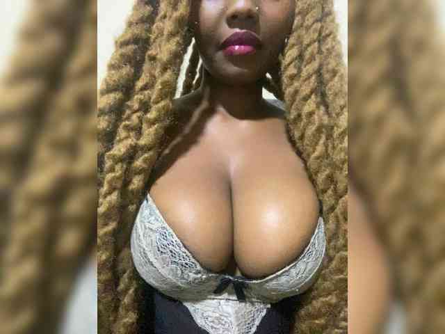 Curvy-maxy9 Curvy-maxy9