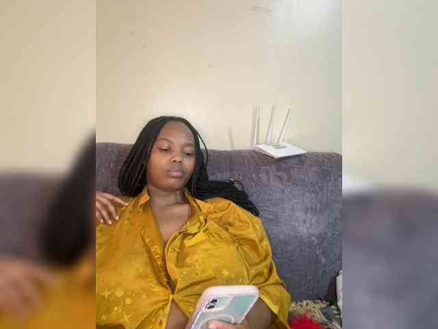 Curvy-maxy9 Curvy-maxy9