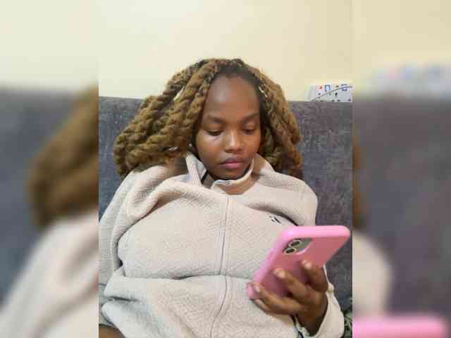 Curvy-maxy9 Curvy-maxy9