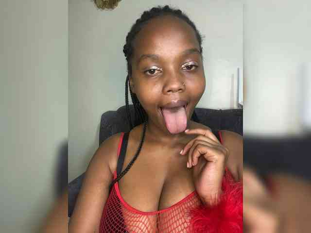 Curvy-maxy9 Curvy-maxy9