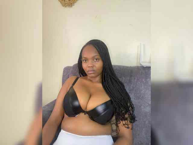 Curvy-maxy9 Curvy-maxy9