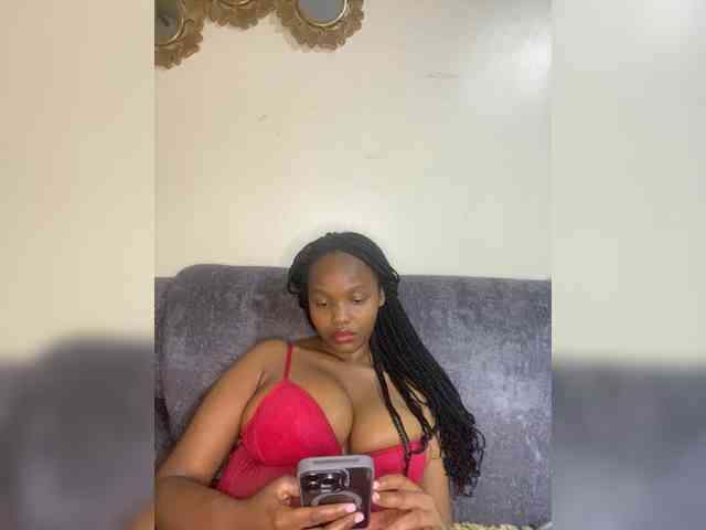 Curvy-maxy9 Curvy-maxy9