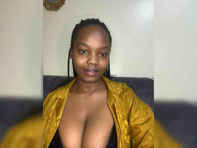 Curvy-maxy9 Curvy-maxy9