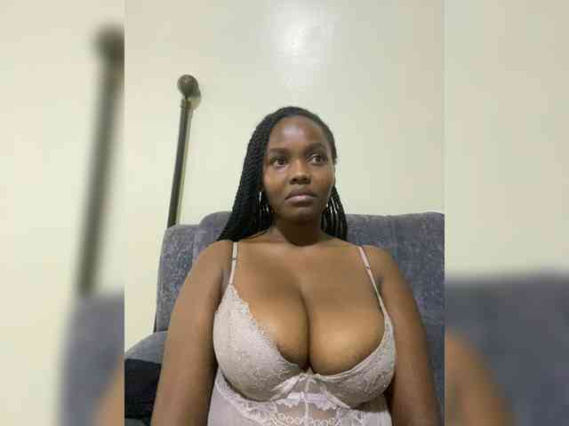 Curvy-maxy9 Curvy-maxy9