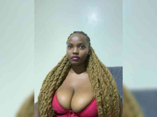 Curvy-maxy9 Curvy-maxy9