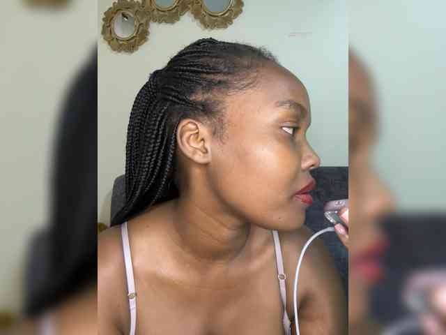 Curvy-maxy9 Curvy-maxy9