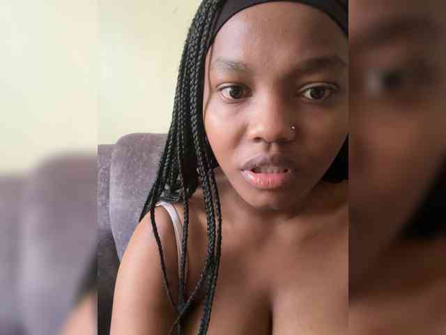 Curvy-maxy9 Curvy-maxy9