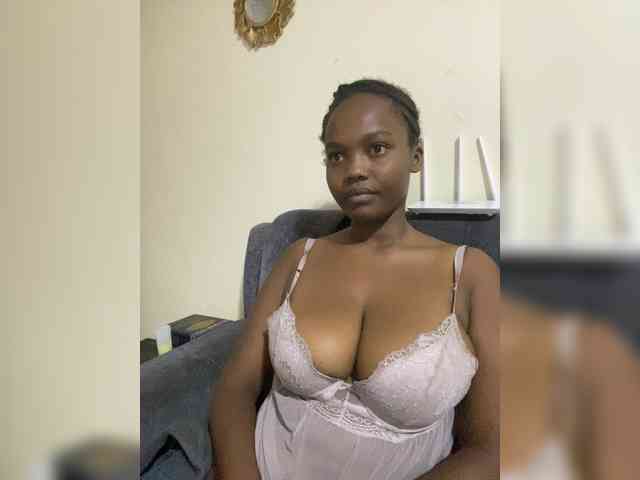 Curvy-maxy9 Curvy-maxy9