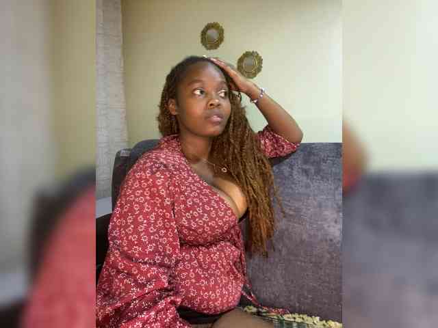 Curvy-maxy9