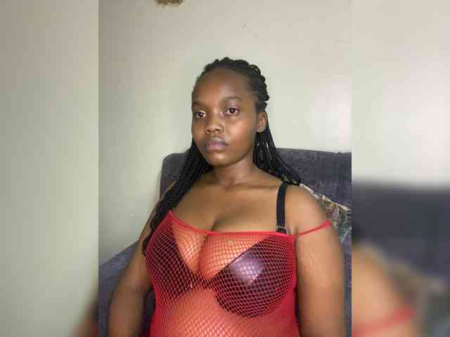 Curvy-maxy9 Curvy-maxy9