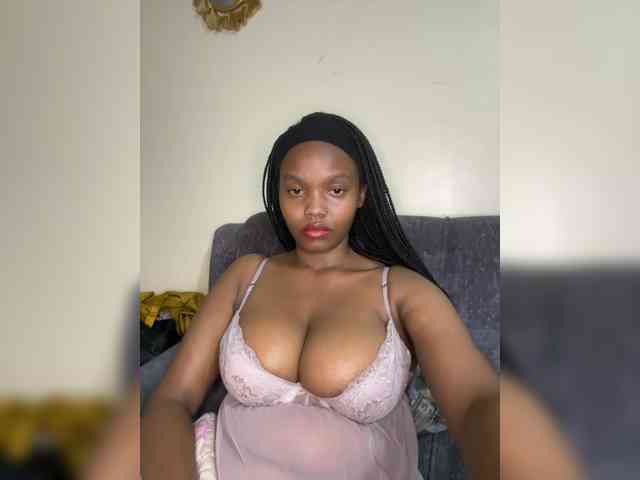 Curvy-maxy9 Curvy-maxy9