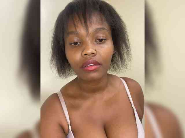 Curvy-maxy9 Curvy-maxy9