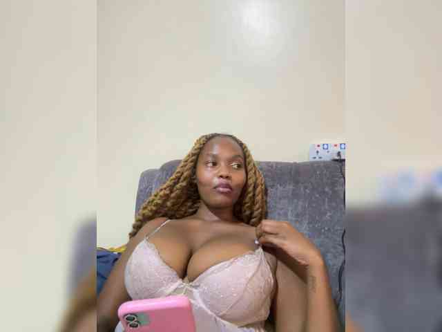 Curvy-maxy9 Curvy-maxy9