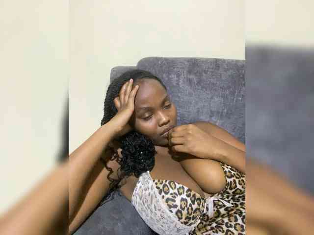 Curvy-maxy9 Curvy-maxy9