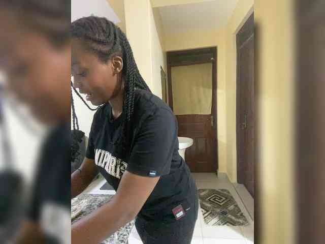 Curvy-maxy9 Curvy-maxy9