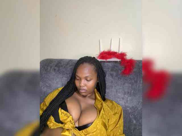 Curvy-maxy9 Curvy-maxy9