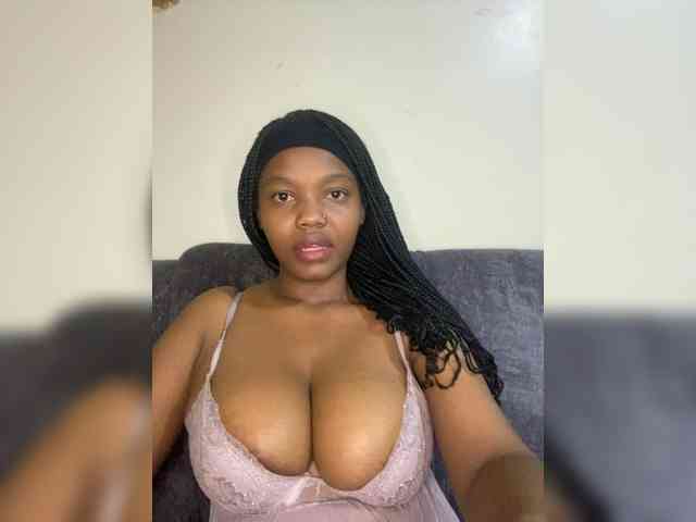 Curvy-maxy9 Curvy-maxy9