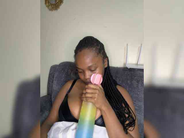 Curvy-maxy9 Curvy-maxy9