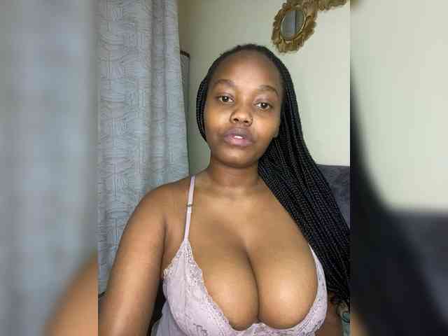 Curvy-maxy9 Curvy-maxy9