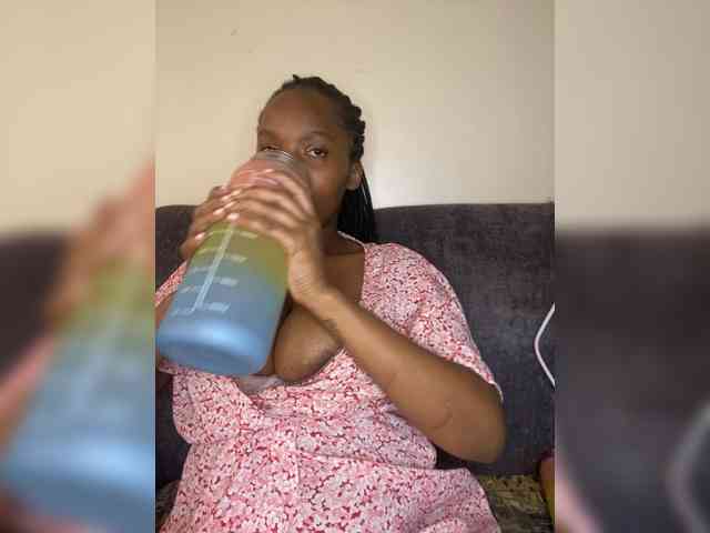 Curvy-maxy9 Curvy-maxy9