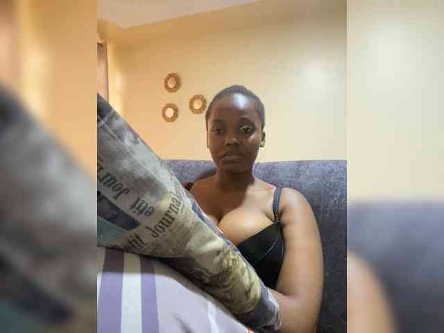 Curvy-maxy9 Curvy-maxy9