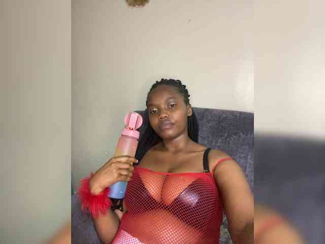 Curvy-maxy9 Curvy-maxy9