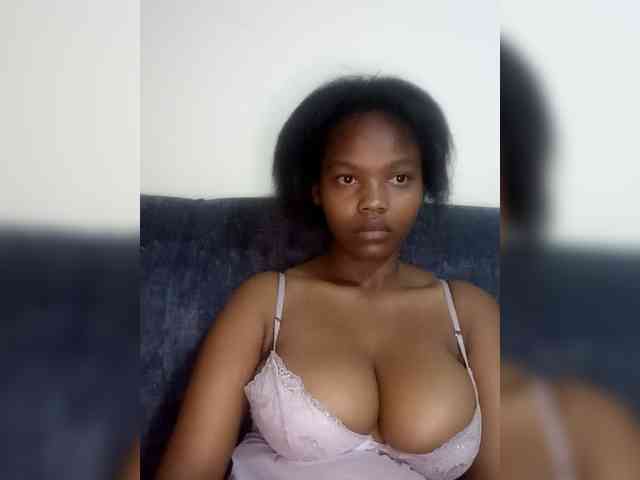 Curvy-maxy9 Curvy-maxy9