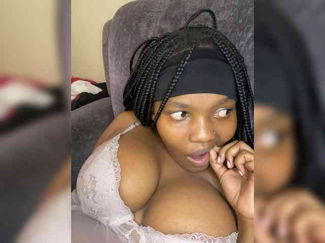 Curvy-maxy9 Curvy-maxy9