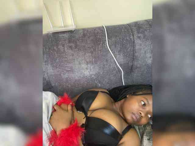 Curvy-maxy9 Curvy-maxy9