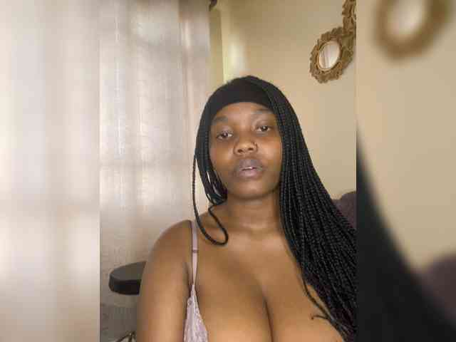 Curvy-maxy9 Curvy-maxy9