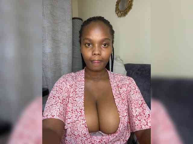 Curvy-maxy9 Curvy-maxy9