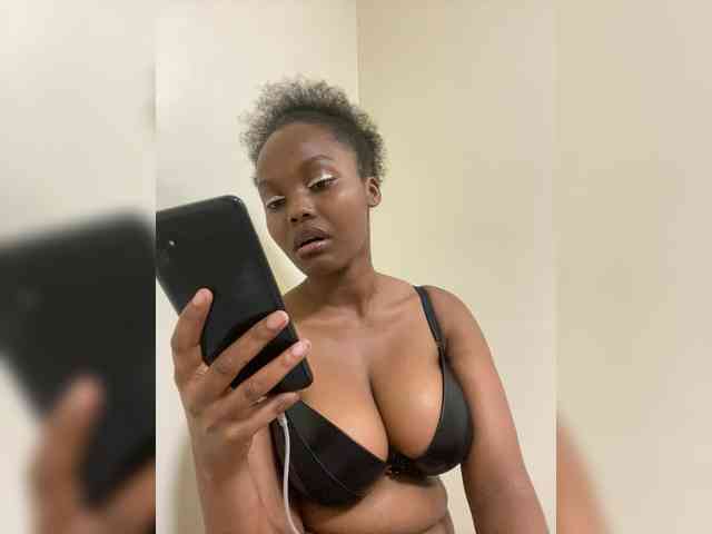 Curvy-maxy9 Curvy-maxy9