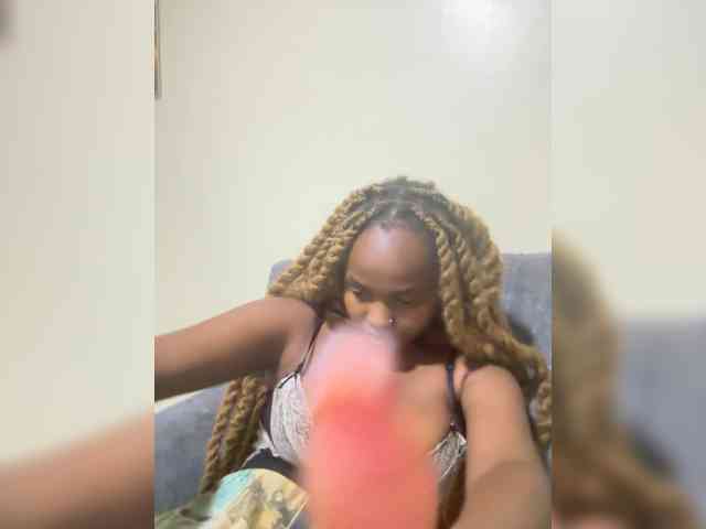 Curvy-maxy9 Curvy-maxy9