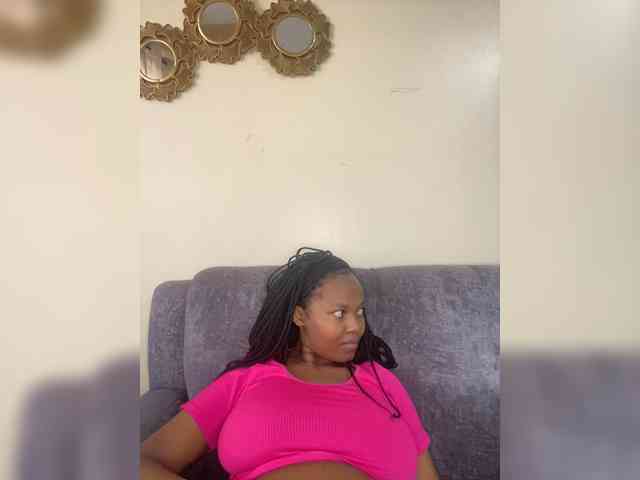 Curvy-maxy9 Curvy-maxy9