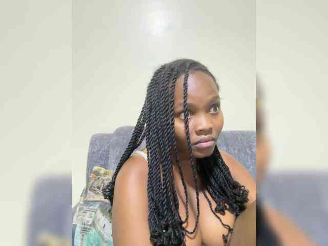 Curvy-maxy9 Curvy-maxy9