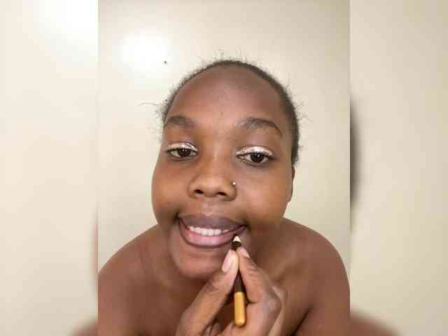 Curvy-maxy9 Curvy-maxy9