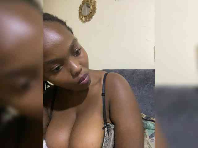 Curvy-maxy9 Curvy-maxy9