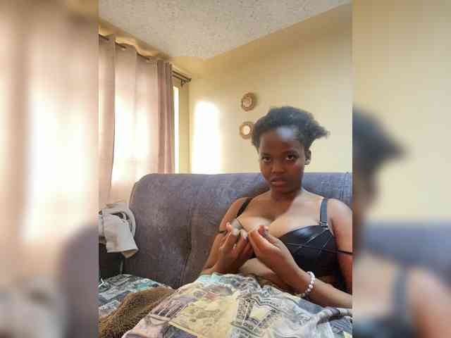 Curvy-maxy9 Curvy-maxy9