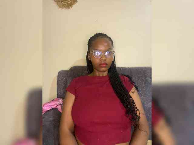 Curvy-maxy9 Curvy-maxy9